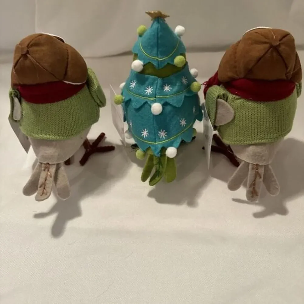Lot of 3‎ 2024 Target Wondershop Featherly Friends Birds Acorn Sparkles